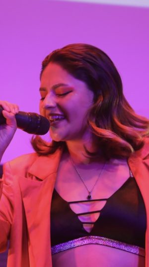 angeli ordenes, profesora de canto